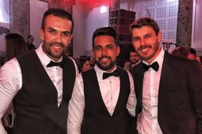 Rodrigo Bili, Carlos Henrique e Bruno Rezende no aniversário no Neymar, em Paris.