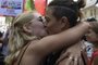  Mariana Gomez (R) and her wife Rocio Girat, kiss each other, during a protest in front of the court in Buenos Aires on February 6, 2018. People demonstrated in support of the matrimony of Mariana Gomez and Rocio Girat who reported a sexual orientation presecution by the Police after being arrested smoking in a no smoking area. / AFP PHOTO / JUAN MABROMATAEditoria: SOILocal: Buenos AiresIndexador: JUAN MABROMATASecao: peopleFonte: AFPFotógrafo: STF
