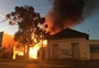 Incêndio destrói casa na zona norte de Porto Alegre