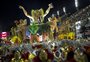 Carnaval 2018: o que foi destaque na Sapucaí na primeira noite de desfiles do Rio de Janeiro