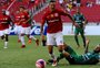 O Inter começa a mostrar que pode acertar a saída de bola usando os lados do campo