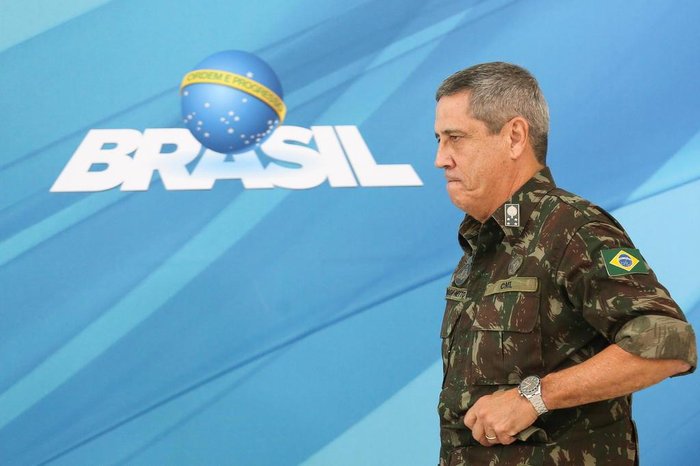 Resultado de imagem para General Walter Braga Netto intervenção no Rio