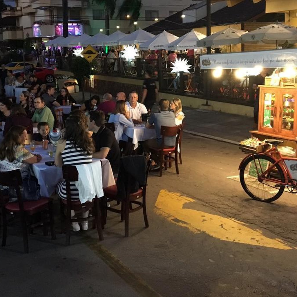 Jantar sob as Estrelas em Bento Gonçalves: uma noite que você não pode  perder durante a vindima na Serra Gaúcha - Felipe, o pequeno viajante