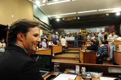  CAXIAS DO SUL, RS, BRASIL (01/02/2018). Legislativo Caxiense 2018. Presidente Alberto meneguzzi recebe a presença do prefeito Daniel Guerra na abertura do Legislativo de caxias do Sul, em 2018.  (Roni Rigon/Pioneiro).