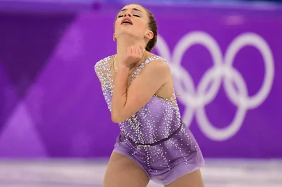 Brazil's Isadora Williams competes in the women's single skating short program of the figure skating event during the Pyeongchang 2018 Winter Olympic Games at the Gangneung Ice Arena in Gangneung on February 21, 2018. / AFP PHOTO / Roberto SCHMIDT