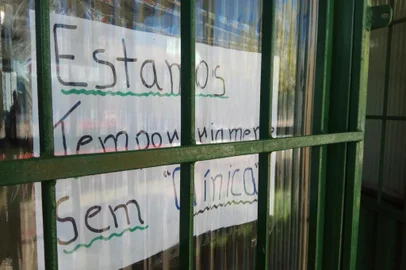 Após demissão de médico, UBS do bairro Século XX, em Caxias, fica sem atendimento. A profissional foi desligada na terça (20), adiando mais de 30 consultas.