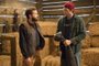 The Ranch, série da Netflix com Ashton Kutcher (de boné vermelho) e Danny Masterson.