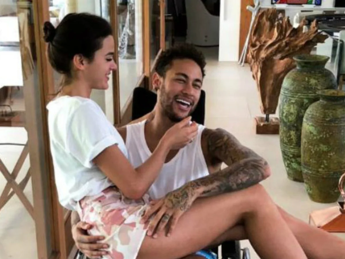 Bruna Marquezine publica mensagem de apoio a Neymar: "Já já cê tá 100%" | GZH