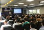 Grupos oferecem curso e bolsas para formação de líderes