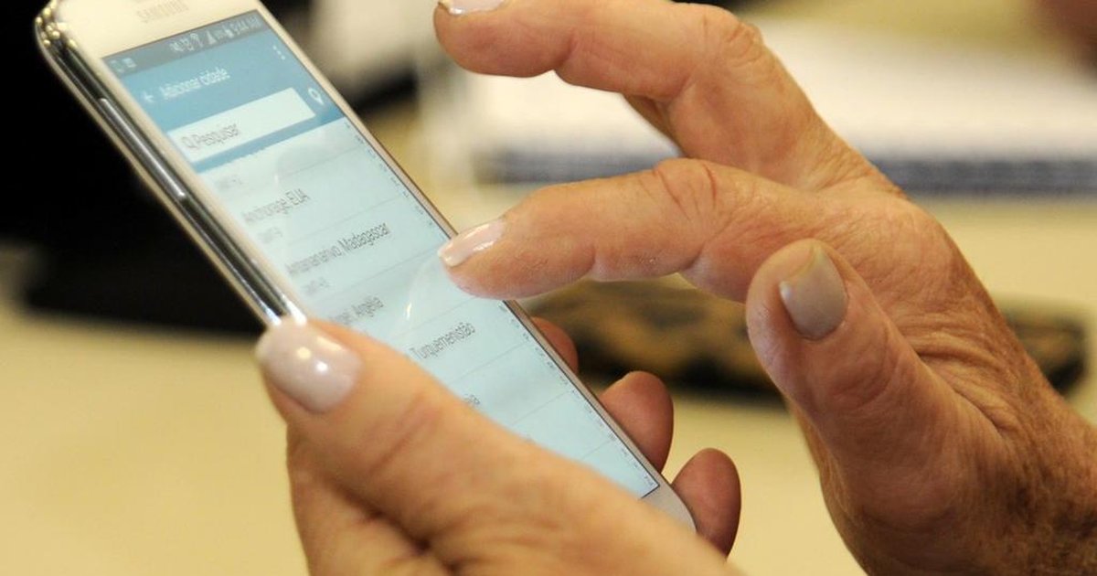 Pode Mexer No Celular Enquanto Está Trovejando