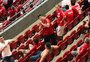 VÍDEO: colorado é flagrado fazendo gesto obsceno a mulheres no Beira-Rio