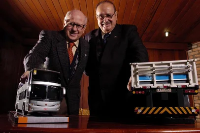 *** Raul/Bellini3-RicardoW ***Os empresários Paulo Bellini Marcopolo e Raul Randon do Grupo Randon ambos presidentes e fundadores de suas empresas, concederam uma entrevista  no Jornal Pioneiro ,sobre os 60 anos das duas empresas.