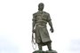  PORTO ALEGRE, RS, BRASIL 10/03/2017 - A estátua do Laçador vai passar por uma inspeção para diagnosticar o que há de problemas no monumento e melhor conservá-lo.  (FOTO: ROBINSON ESTRÁSULAS/AGÊNCIA RBS)