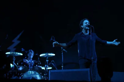  PORTO ALEGRE, RS, BRASIL 11/11/2015 - Banda volta a Porto Alegre com repertório repleto de hits para testar o fôlego dos fãs. (FOTO: BRUNO ALENCASTRO, AGÊNCIA RBS).