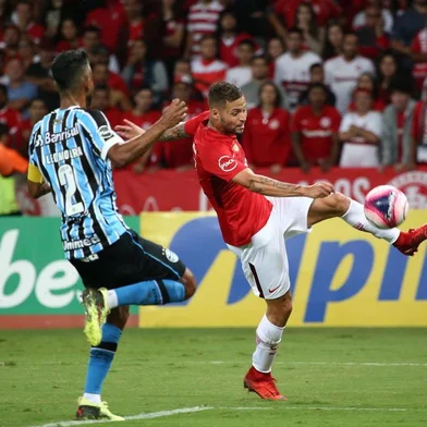  PORTO ALEGRE, RS, BRASIL - 21/03/2018 - Inter recebe o Grêmio pelo jogo de volta das quartas de final do Gauchão 2018. O jogo é o Gre-Nal de número 415. (Jefferson Botega/Agência RBS)Indexador: Jefferson Botega