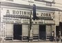 Primeiro calçado, Kichute e bala de banana: clientes relembram histórias da Botinha da Zona