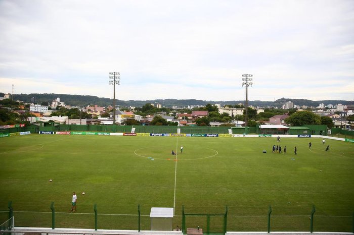 Estádio dos Eucaliptos terá capacidade ampliada para Avenida x Grêmio