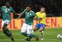 Gabriel Jesus não gosta de sua atuação, mas comemora gol marcado
