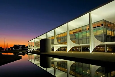  Brasília, 24/06/2011. Fachada do Palácio do Planalto. Foto: Roberto Stuckert Filho/PR.Indexador: Roberto Stuckert Filho