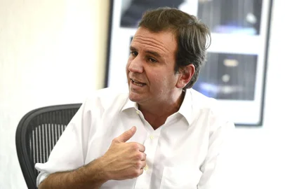  RIO DE JANEIRO, RJ, BRASIL - O prefeito Eduardo Paes fala à imprensa sobre a divulgação de conversa entre ele e o ex-presidente Lula