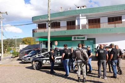  MARIANA PINTEL, RS, BRASIL, 06/04/2018--Assalto a agêcia bancária em Mariana Pimente. (FOTOGRAFO: ANDRÉ FELTES / ESPECIAL)