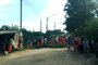 Funcionários da BA Ambiental bloqueiam saída de caminhões de lixo na Zona Norte de Porto Alegre