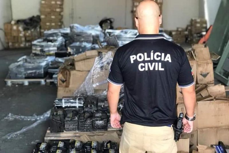 Polícia apreende 119 baterias furtadas de torres de telefonia 