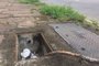 Caixa subterrânea sem tampa oferece riscos para pedestres na zona leste de Porto Alegre