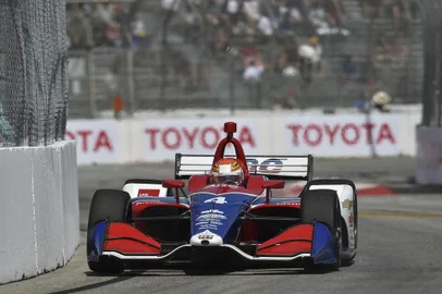 O piloto gaúcho Matheus Leist, da equipe A.J. Foyt, durante treino para o GP de Long Beach, palco da terceira etapa da temporada 2018 de Fórmula-Indy.