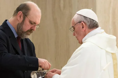 Silvonei José, a voz brasileira na rádio do Vaticano