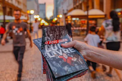 Campanha Lula Livre em Curitiba (PR), onde o ex-presidente Luiz Inácio Lula da Silva está preso 