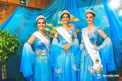 Soberanas da XII Fenape: Ana Flavia de Oliveira, Loise Stadler Bezerra e Caroline Torqueti.