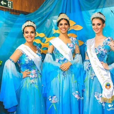 Soberanas da XII Fenape: Ana Flavia de Oliveira, Loise Stadler Bezerra e Caroline Torqueti.
