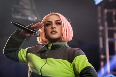  Pabllo Vittar se apresenta no P12, em Florianópolis. Cantor não parou um minuto entre piruetas, danças, bunda no chão e cambalhotas. Animou o público cantando diversos sucessos (FOTO: TIAGO GHIZONI/DIÁRIO CATARINENSE - FLORIANÓPOLIS, SANTA CATARINA, BRASIL - 14/04/2018)