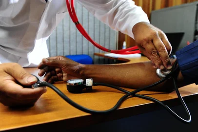  CAXIAS DO SUL, RS, BRASIL, 10/03/2016 - Pauta sobre planos de Saúde. Medicina Ocupacional na Empresa Irapuru.(JONAS RAMOS/AGÊNCIA RBS)