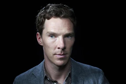 CUMBERBATCH-MCGRATH-LSPR-010615Actor Benedict Cumberbatch in New York, Nov. 18, 2014. Cumberbatch, the unlikely heartthrob who plays Alan Turing in the film âThe Imitation Game,â has worked his way to stardom playing quirky characters. (Chris Buck/The New York Times)Editoria: ELocal: NEW YORKIndexador: CHIRS BUCKFonte: NYTNSFotógrafo: STR