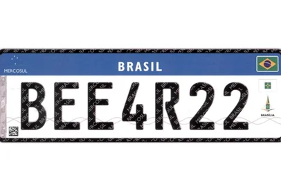A partir de janeiro de 2016, os veículos novos terão placas no padrão Mercosul. O Departamento Nacional de Trânsito (Denatran) apresentou nesta quinta-feira o modelo, aprovado por unanimidade pelo Conselho Nacional de Trânsito (Contran).