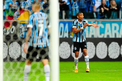  PORTO ALEGRE, RS, BRASIL, 12/05/2018 - Grêmio recebe o Inter na Arena, pela 05ª roda do Brasileirão 2018.(FOTOGRAFO: ANDERSON FETTER / AGENCIA RBS)