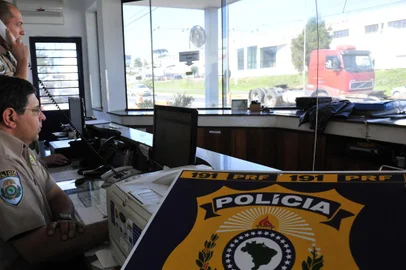  Polícia Rodoviária Federal, 5ª Delegacia. Posto de Caxias do Sul sofre com falta de investimentos federais. Estrada BR 116 pertence a competência da 5ª Delegacia.