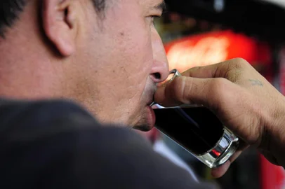  CAXIAS DO SUL, RS, BRASIL, 17/05/2018 - Reportagem aborda o consumo de café em Caxias. Com a chegada do frio, é comum aumentar a venda da bebida. (Marcelo Casagrande/Agência RBS)