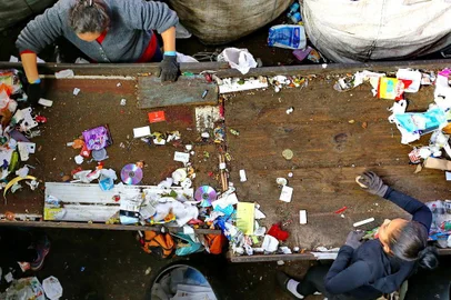 PORTO ALEGRE - BRASIL - Unidade de Triagem de reciclagem do Campo da Tuca. (FOTO: LAURO ALVES)