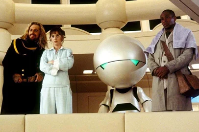 página 45FILME / O GUIA DO MOCHILEIRO DAS GALAXIAS Fonte: Divulgação Fotógrafo: Não se Aplica