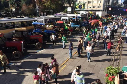 Protesto tratores em Caxias