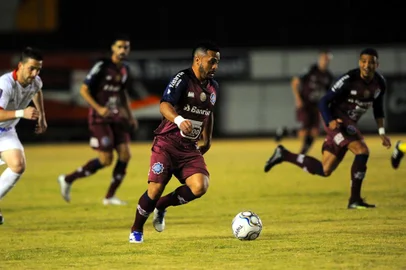  CAXIAS DO SUL, RS, BRASIL, 27/05/2018 - Ser Caxias e Inter de Lajes(SC) se enfrentam as 18 horas, no Estádio Centenário. Jogo válido pela 6ª rodada da série D do Campeonato Brasileiro. Esse é o Jogo 1000 da equipe Grená no Estádio Francisco Stédile, o Centenário. (Marcelo Casagrande/Agência RBS)