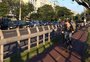 Em Porto Alegre, motoristas formam filas na esperança por gasolina