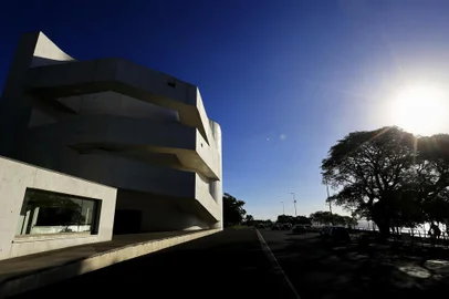  PORTO ALEGRE, RS, BRASIL, 08-03-2018: Fundação Iberê Camargo. A instituição abre em breve a exposição coletiva: Unânime Noite - Volume 3. (Foto: Mateus Bruxel / Agência RBS)