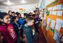 Estudantes conhecem novas realidades através da troca de cartas com escolas de outras regiões do país