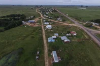  VILA THOMAZ ALBORNOZ - 2018.05.15 - Territórios em disputa. Vila Albornoz é um povoado na fronteira entre Brasil e Uruguai, reivindicada pelos dois países. Vizinha à Villa Masoller, do lado uruguaio, aparece nos livros de geografia espanhóis como limite contestado. (Foto: ANDRÉ ÁVILA/ Agência RBS)