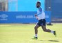 Técnico da Transição elogia dedicação de Douglas: "Sobra dentro de campo"