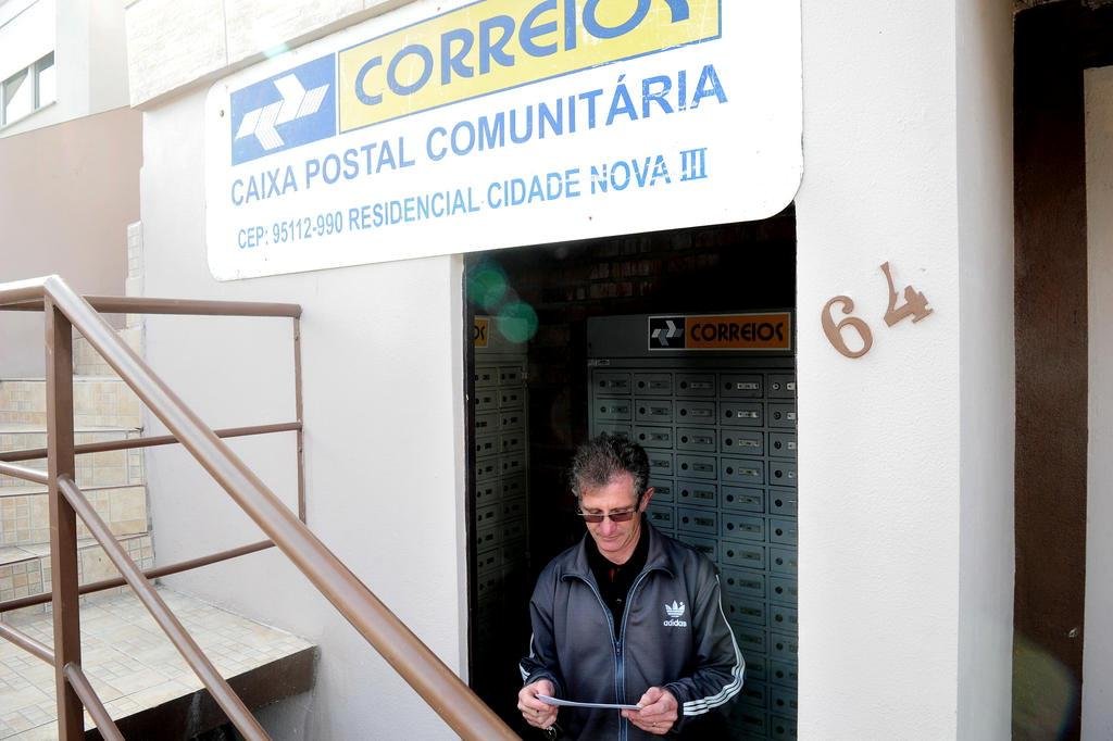 Ruas sem nome e CEP deixam comunidade invisível para os Correios em